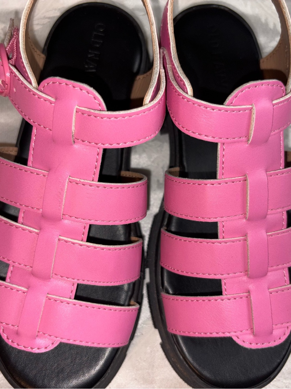 NWOT Old Navy Girls Chunky Faux-Leather Fisherman girls sandals